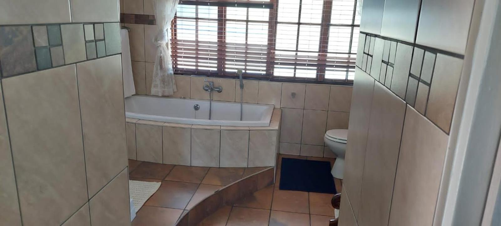12 On Vaal Drive Guesthouse Вандербейлпарк Екстериор снимка