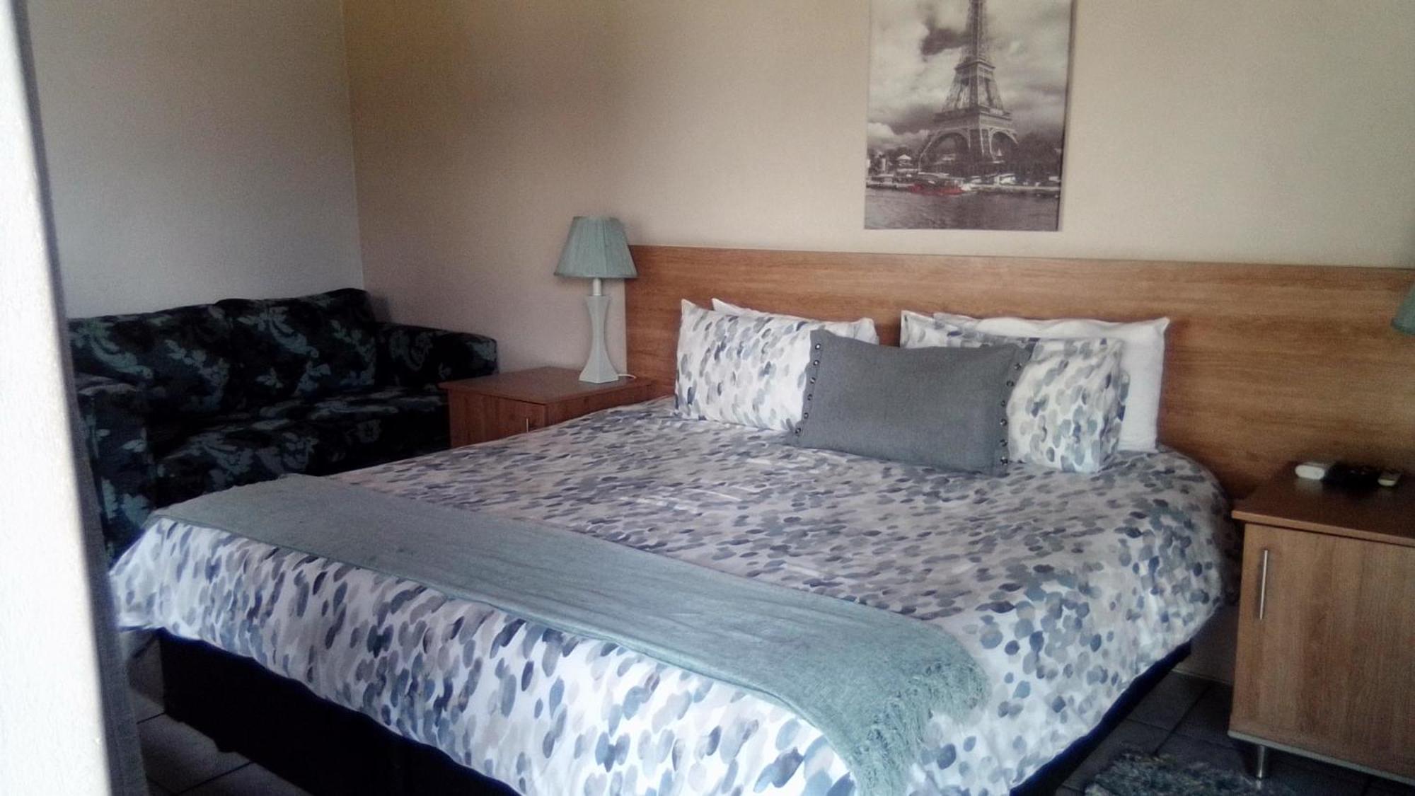 12 On Vaal Drive Guesthouse Вандербейлпарк Екстериор снимка