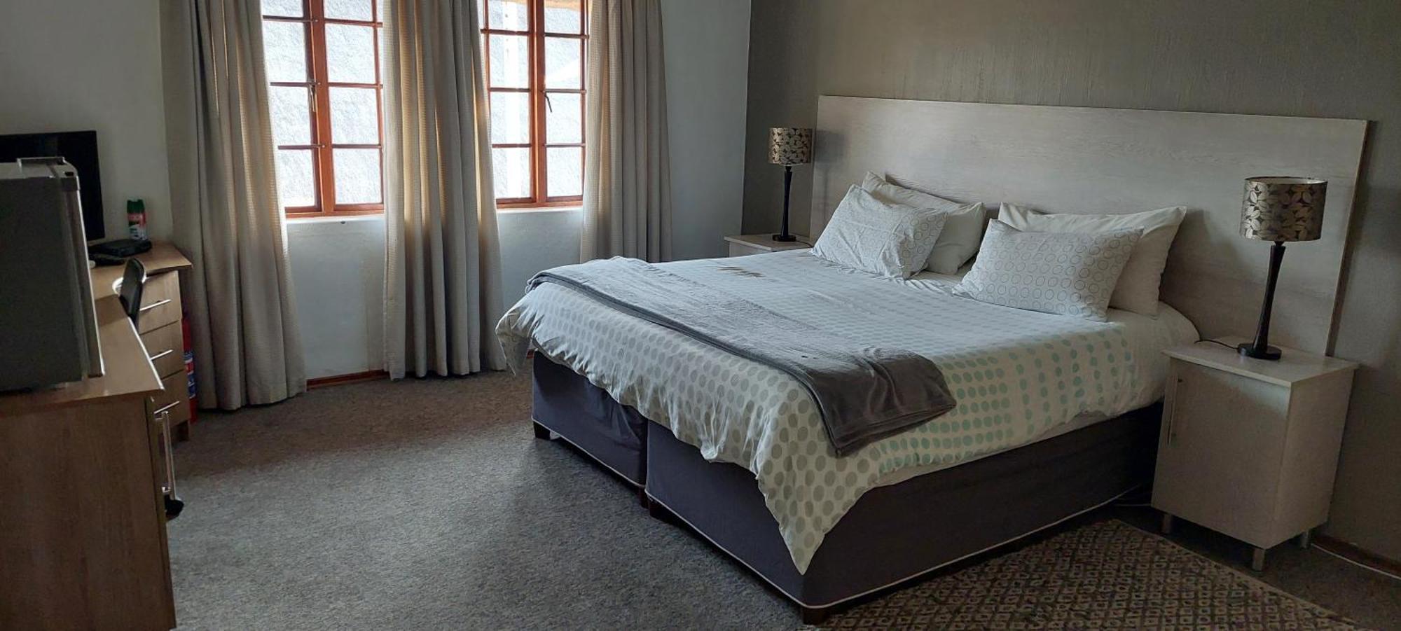 12 On Vaal Drive Guesthouse Вандербейлпарк Екстериор снимка