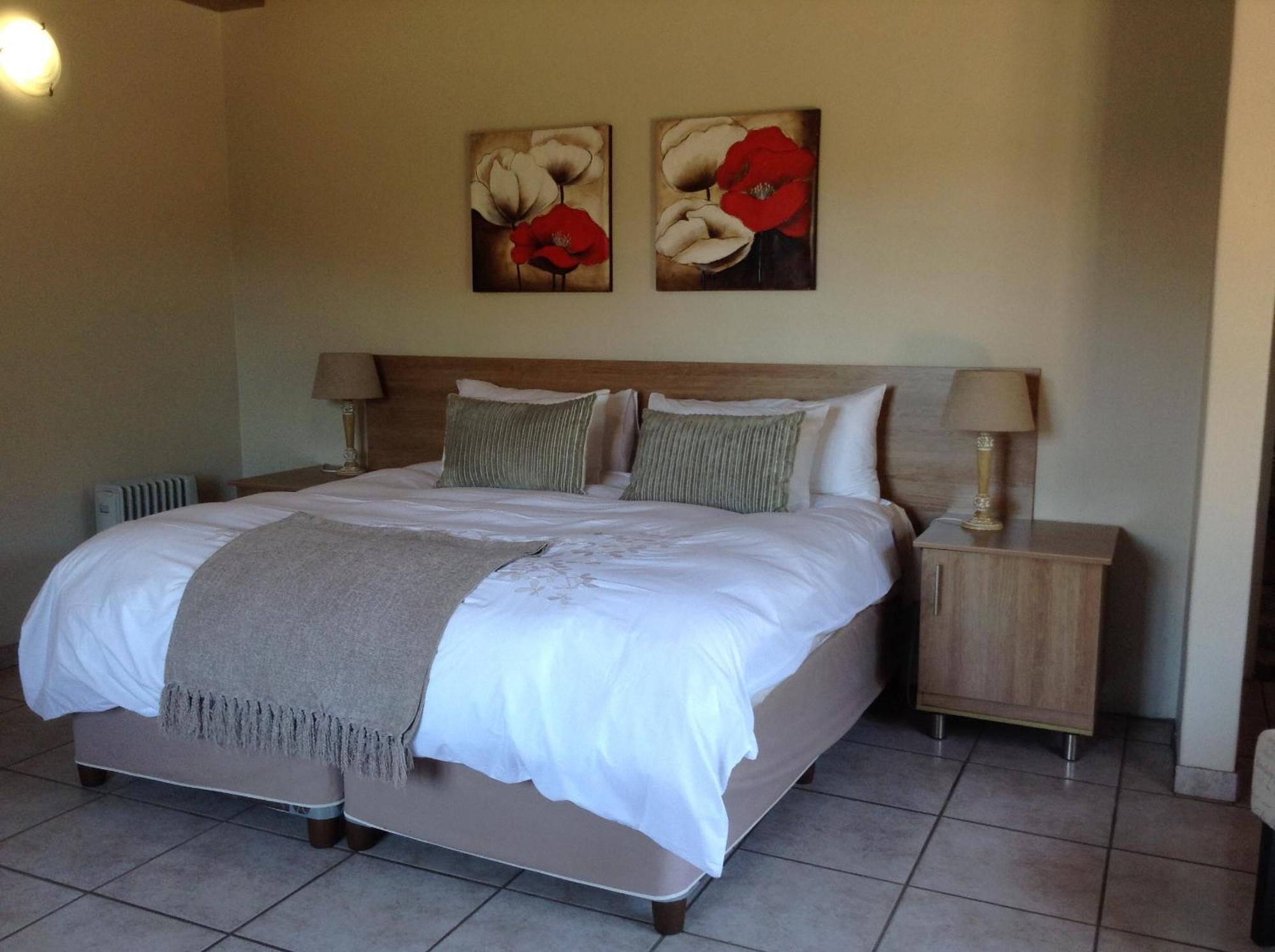 12 On Vaal Drive Guesthouse Вандербейлпарк Стая снимка