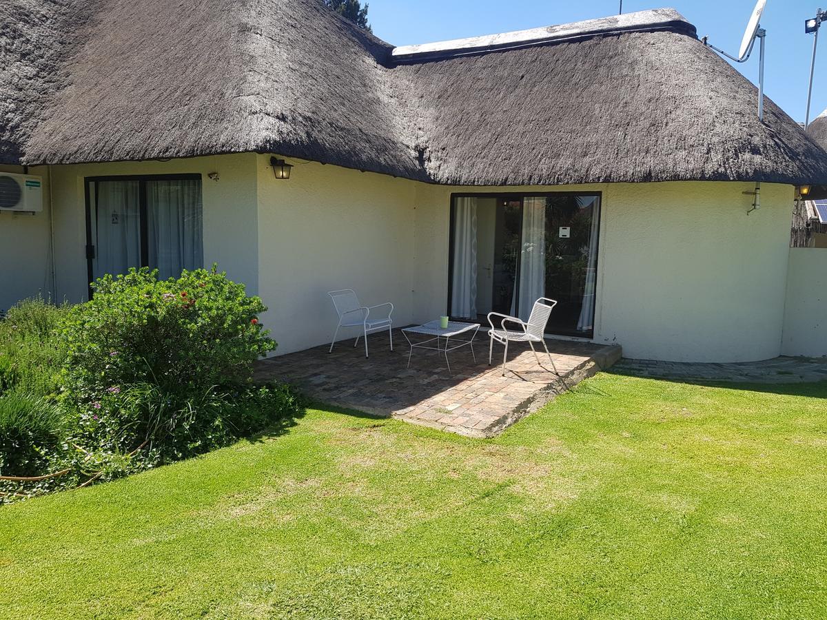 12 On Vaal Drive Guesthouse Вандербейлпарк Екстериор снимка